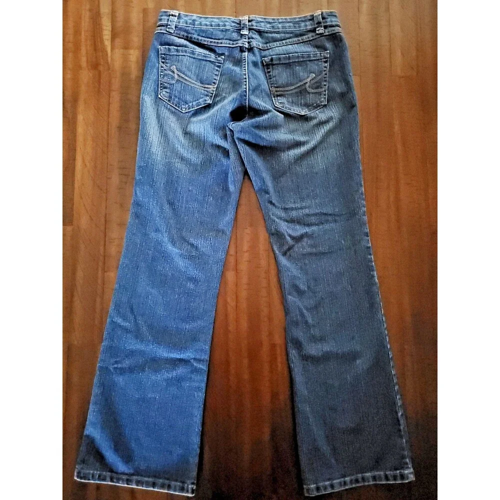 Nine West Women's Bootcut Stretch Blue Jeans - Size 8